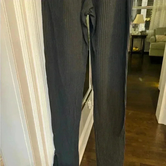 Pretty little things ribbed jump suit. Black short sleeve full open back… - Picture 11 of 12